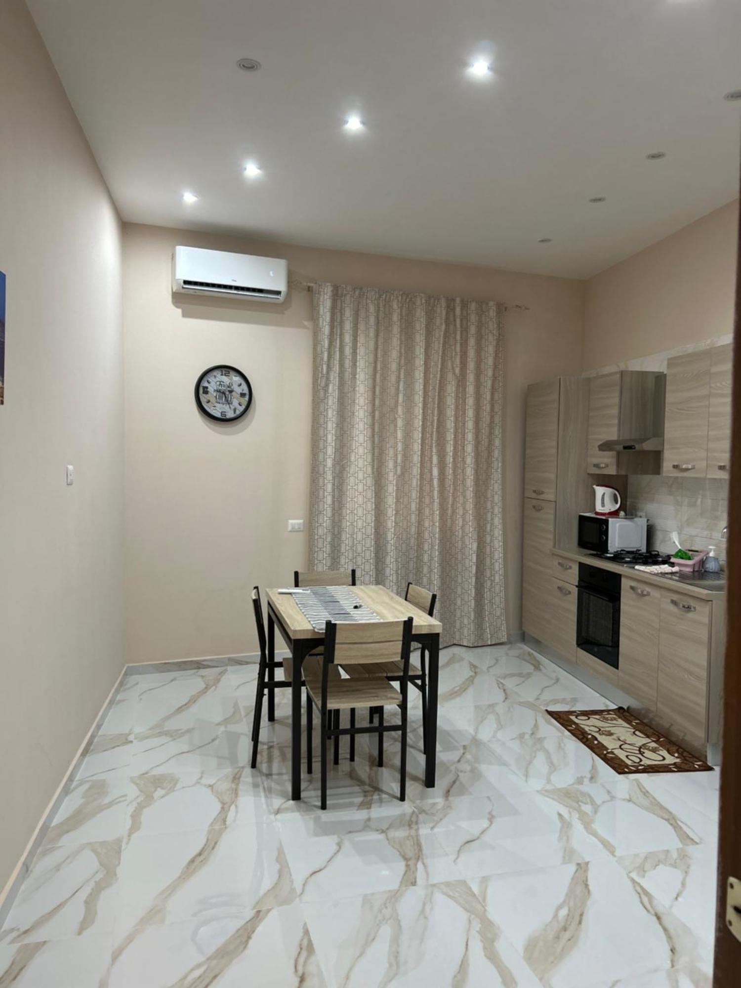 Maison Napolitaine Bagian luar foto